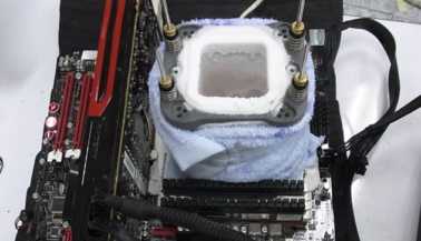 Мировой рекорд: процессор FX-8150 разогнан до 8806 МГц